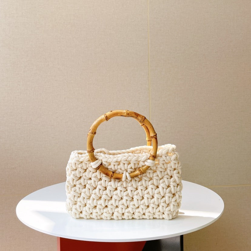 Hand Woven Bamboo Bag – torba ażurowa z bambusowym uchwytem