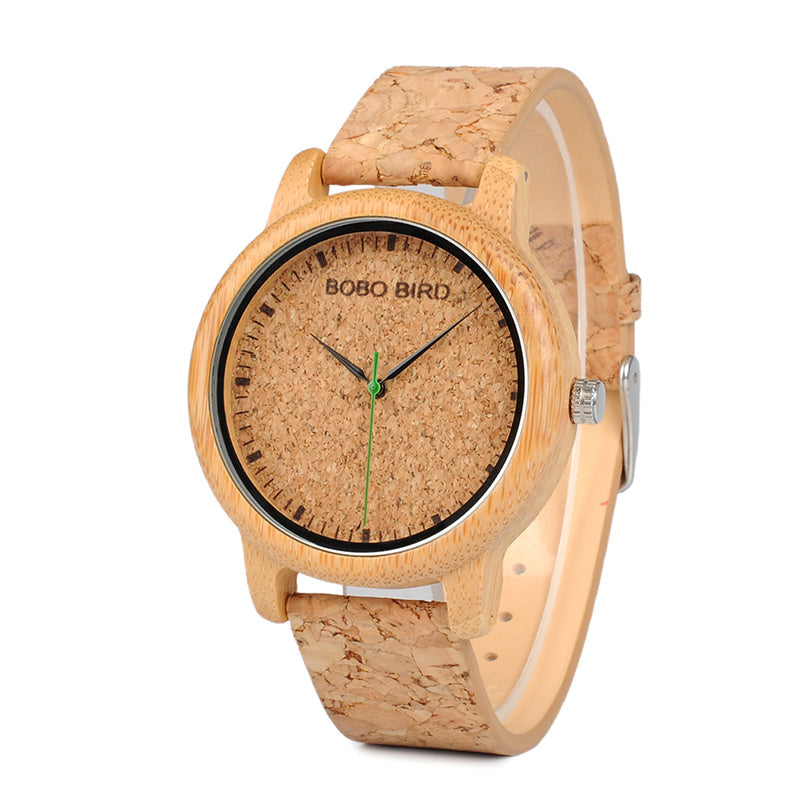 Drewniany zegarek – styl casual z naturalnego bambusa