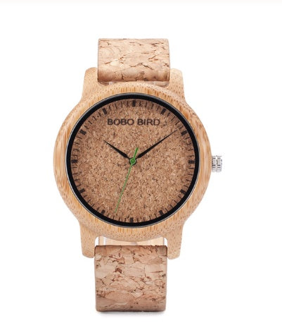 Drewniany zegarek – styl casual z naturalnego bambusa