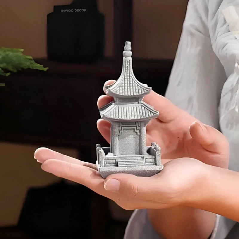 Figurki Zen Do Ogrodu i Dekoracji Wnętrz-Miniaturowe Pagody i Lampiony Japońskie