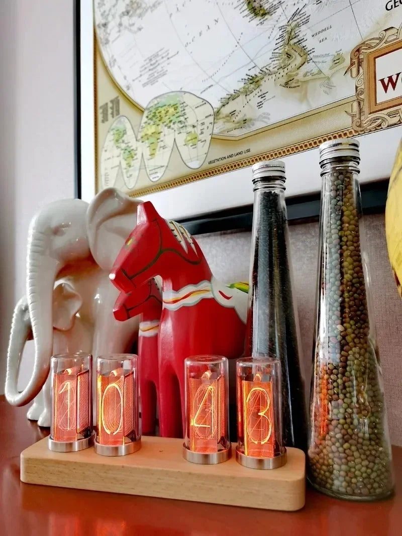 Zegar LED w Stylu Retro-Dekoracyjny Zegar Biurkowy z Kolorowym Podświetleniem i Wyświetlaczem VFD