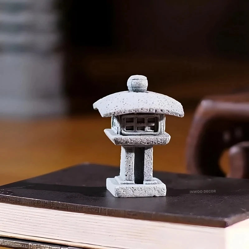 Figurki Zen Do Ogrodu i Dekoracji Wnętrz-Miniaturowe Pagody i Lampiony Japońskie