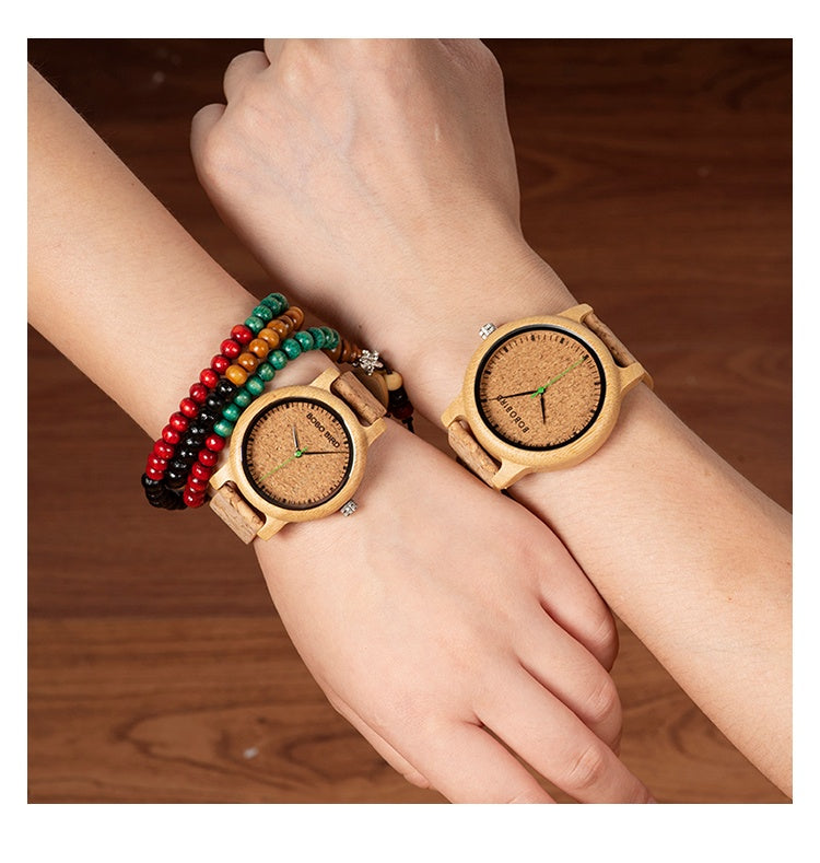 Drewniany zegarek – styl casual z naturalnego bambusa