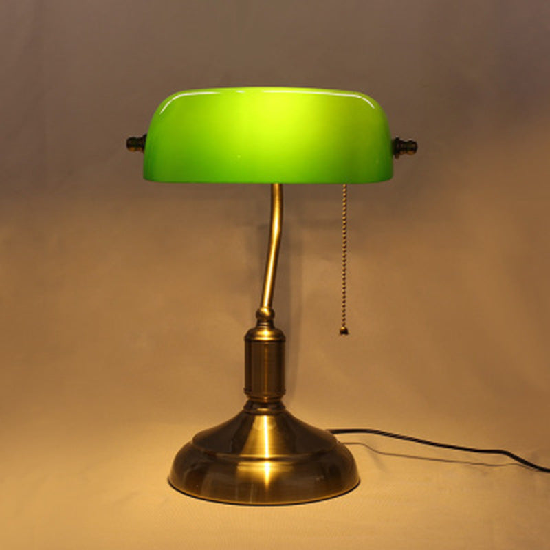Lampka Nocna Biurowa w Stylu Retro – Zielony Klosz i Złota Podstawa