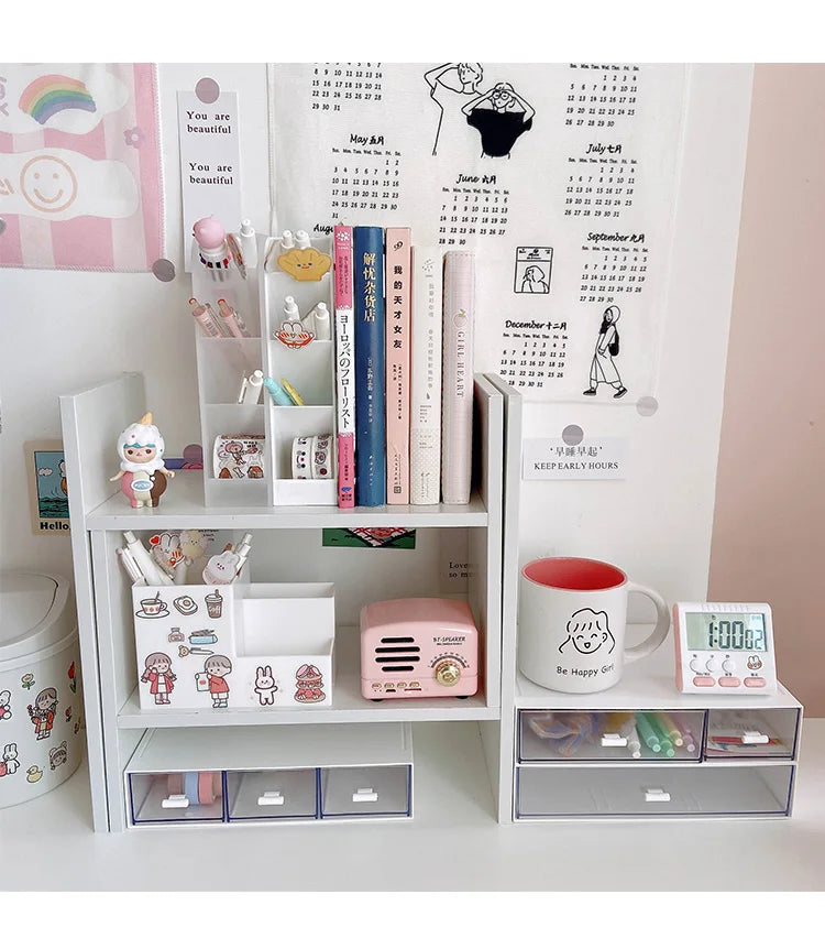 Organizer biurkowy z drewna – półka na książki i akcesoria w stylu kawaii