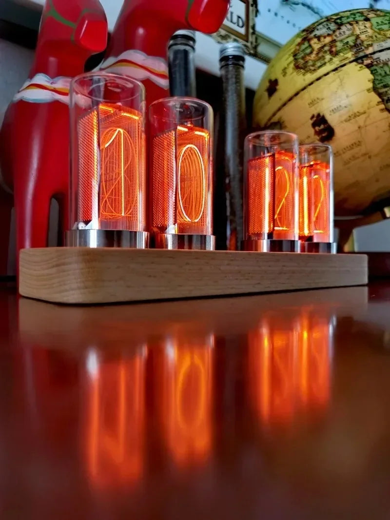 Zegar LED w Stylu Retro-Dekoracyjny Zegar Biurkowy z Kolorowym Podświetleniem i Wyświetlaczem VFD
