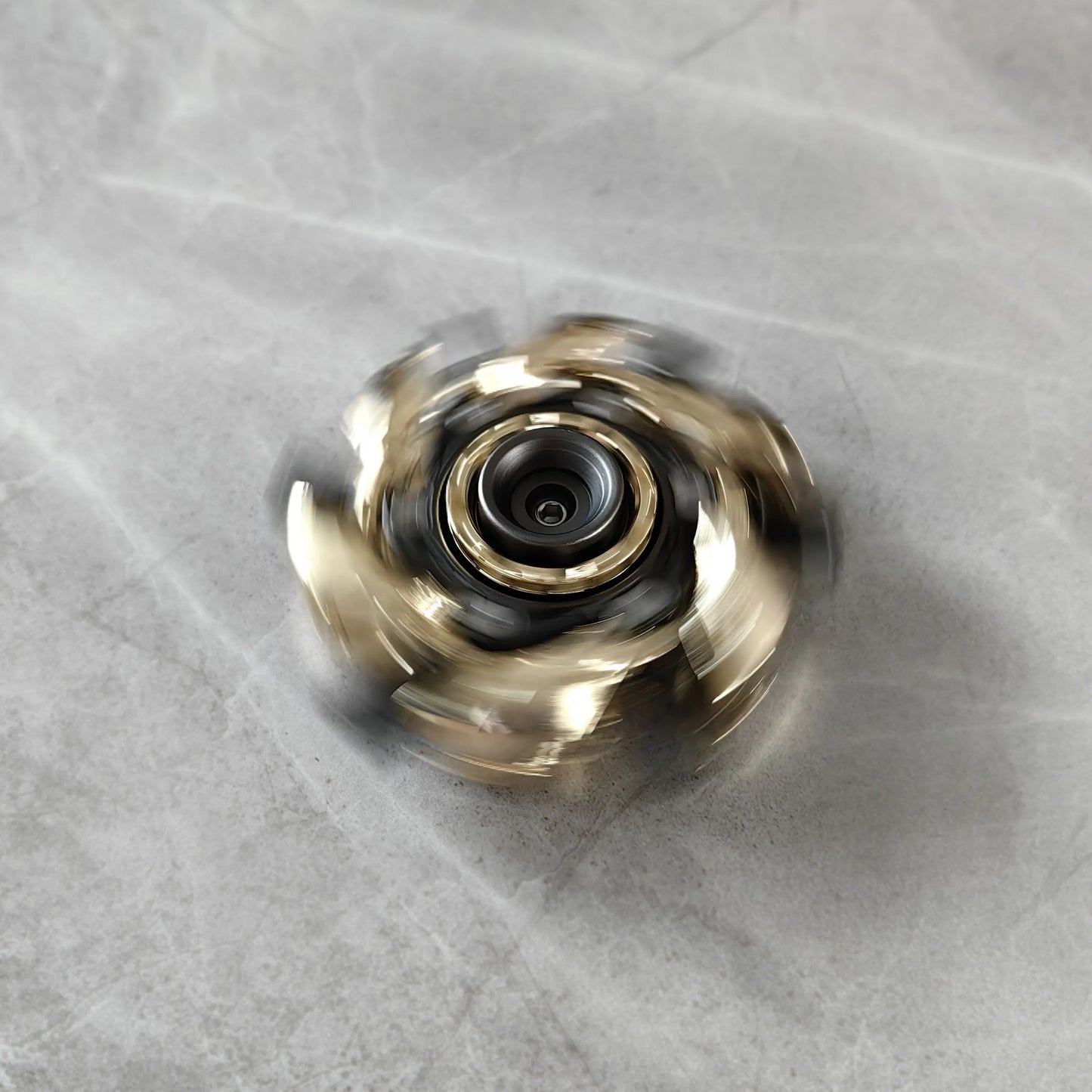 Metalowy spinner EDC z magnesem – zabawka antystresowa dla dorosłych
